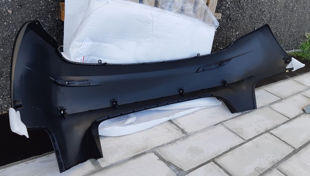 1 Paraurti posteriore NUOVO non originale Tesla modello 3 1108905-S0-A